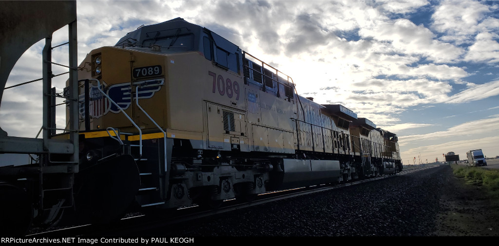 Up close shot of UP 7089 Second Motor behind UP 7091 at The Madera Siding.